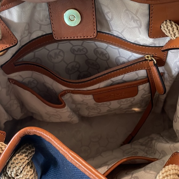 Michael Kors Canvas tote with rope handles - Picture 6 of 7